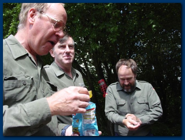 600x449 pixels (116K)